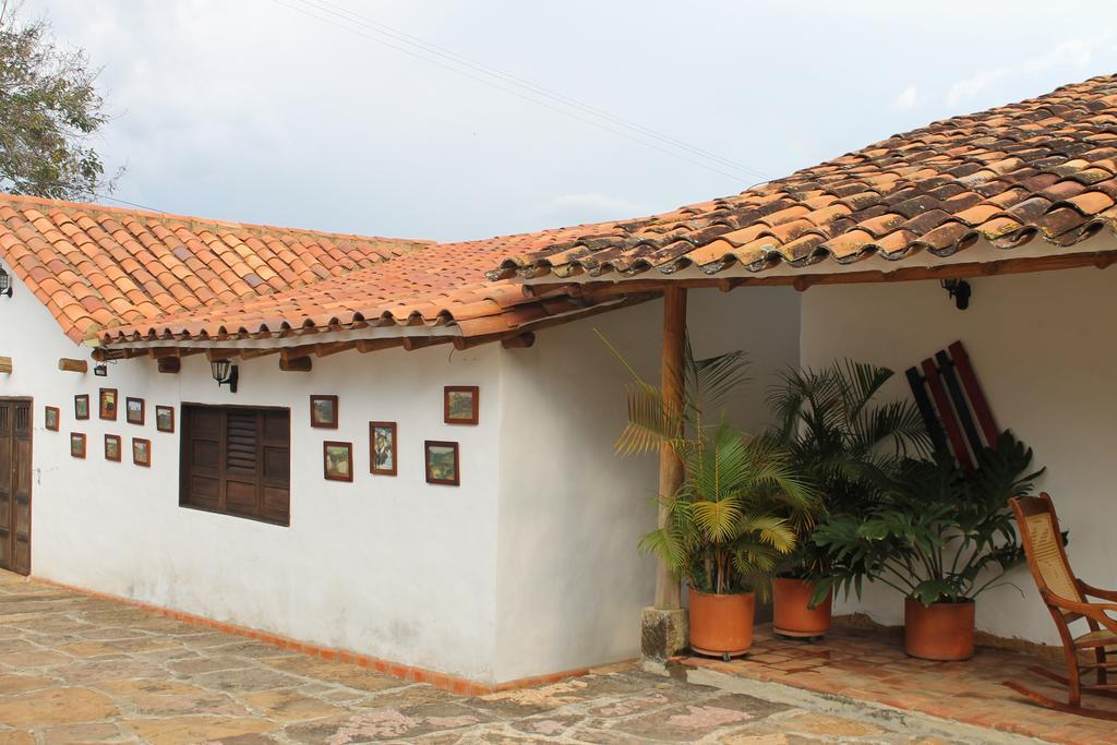 Hostal La Casona Barichara Santander Cabrera  Экстерьер фото