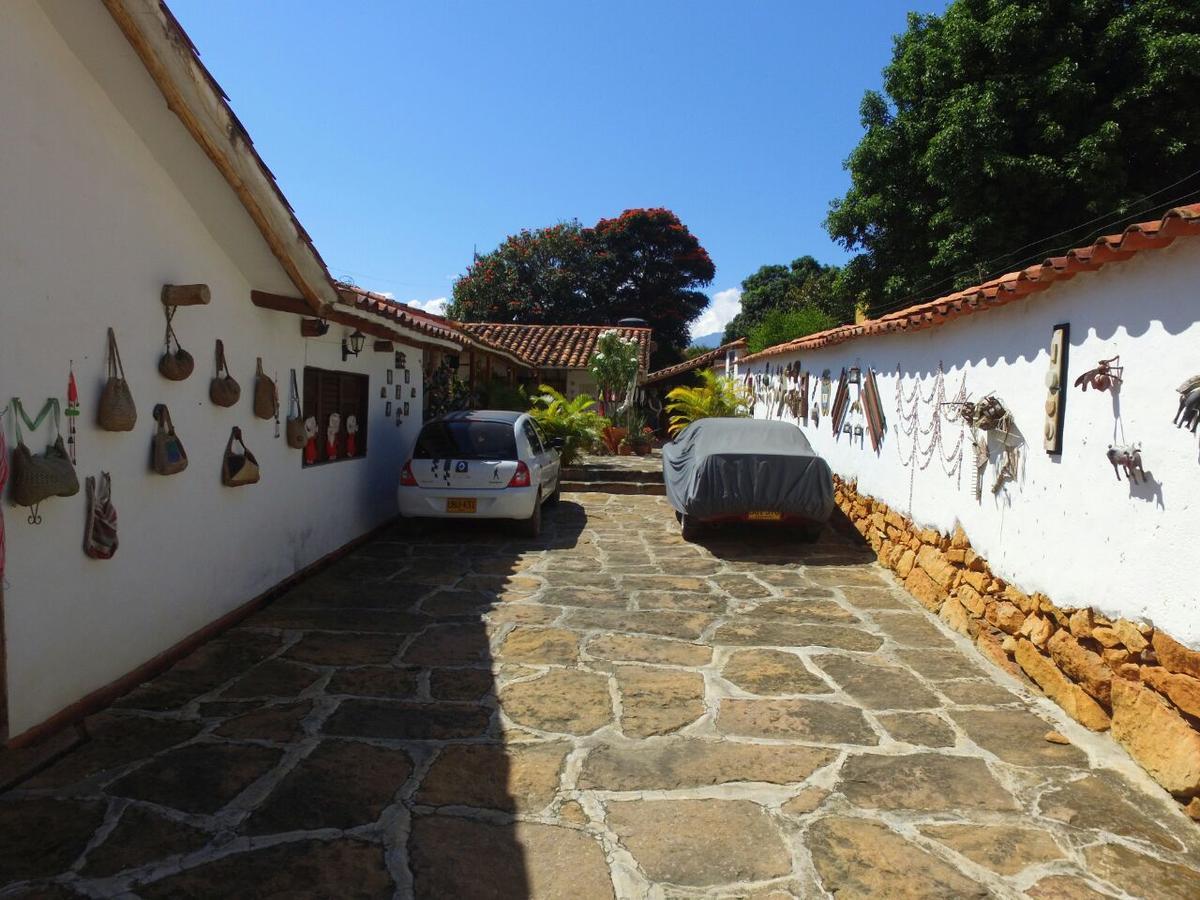 Hostal La Casona Barichara Santander Cabrera  Экстерьер фото