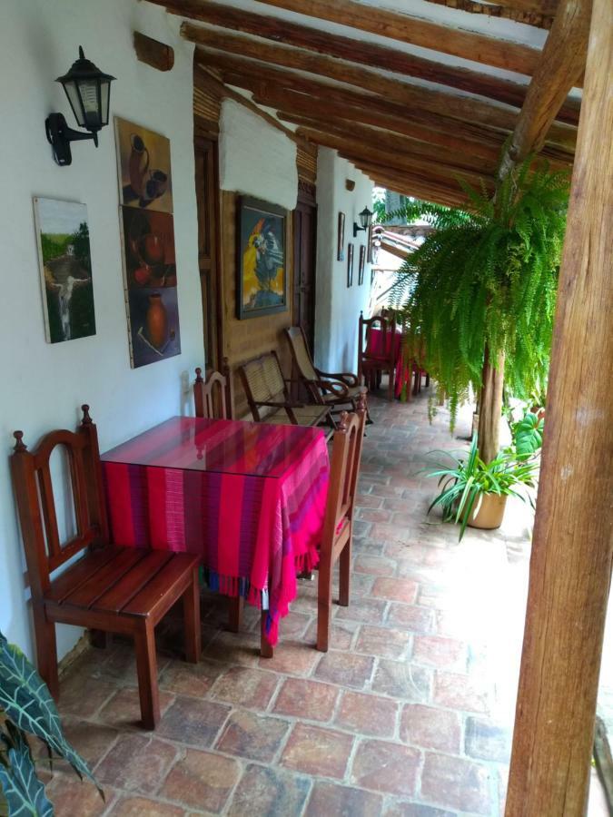 Hostal La Casona Barichara Santander Cabrera  Экстерьер фото